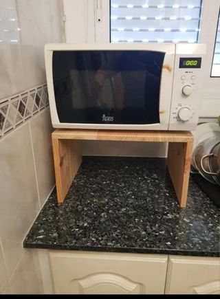 Mueble microondas madera