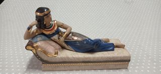 Figura Cleopatra porcelana Nadal