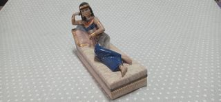 Figura Cleopatra porcelana Nadal