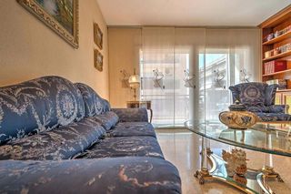 Ático en venta en Centre - Cordelles en Cerdanyola del Vallès