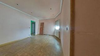 Piso en venta en Vista Alegre en Madrid