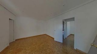Piso en venta en Vista Alegre en Madrid