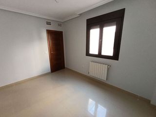 Piso en venta en Linares