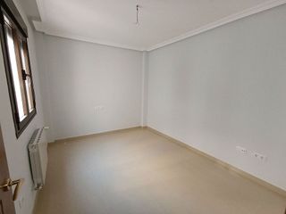 Piso en venta en Linares