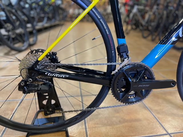 WILIER GARDA DISC 105DI2 M