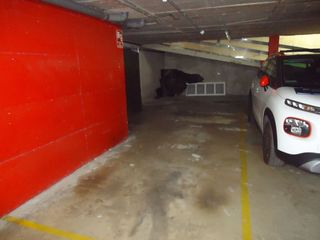 Garaje en venta en Can Nadal - Falguera en Sant Feliu de Llobregat