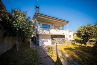 Chalet en venta en Llinars del Valles