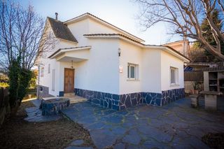 Chalet en venta en Llinars del Valles