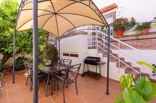 Casa adosada en venta en Cervantes en Granada