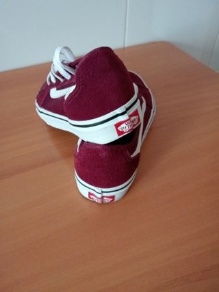 Zapatillas Vans rojo granate