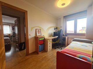 Piso en venta en Viesques en Gijón