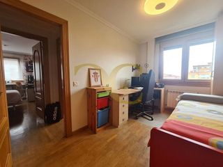 Piso en venta en Viesques en Gijón