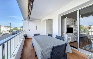 Piso en venta en Empuriabrava en Castelló d´Empúries