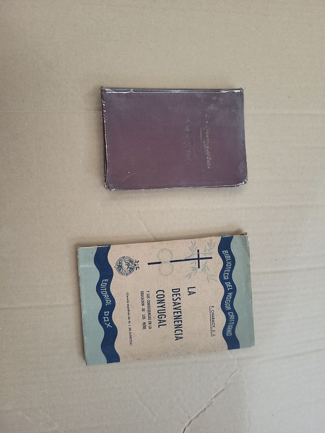 Libros religiosos antiguos