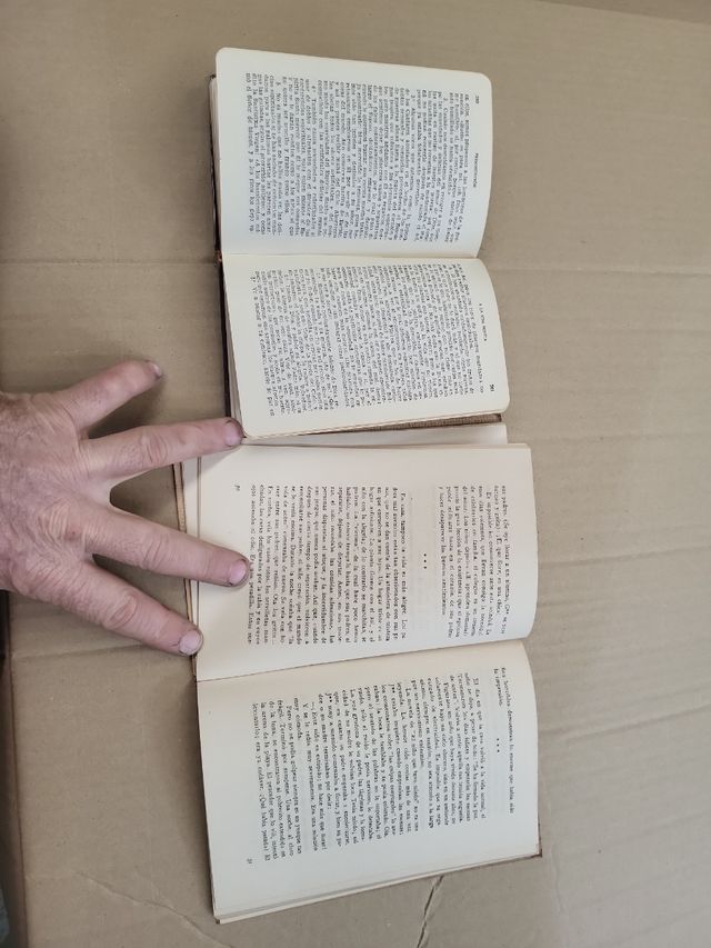 Libros religiosos antiguos