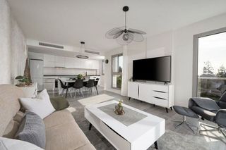 Piso en venta en El Faro de Calaburra - Chaparral en Mijas