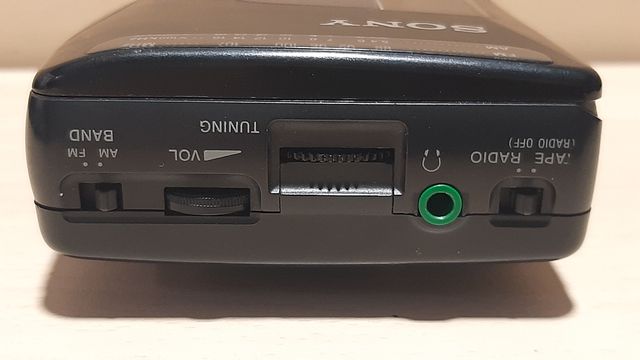 Sony Walkman WM-FX10 AM/FM Radio