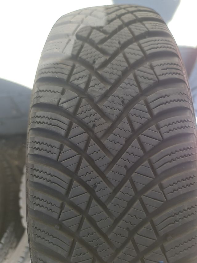 4 neumáticos Hankook 185/70/14 82T
