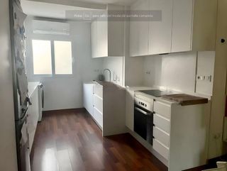 Piso en venta en La Roqueta en Valencia