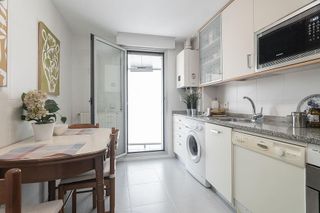 Piso en venta en Ermitagaña - Mendebaldea en Pamplona