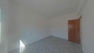 Piso en venta en Baza