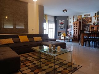 Casa pareada en venta en San García en Algeciras