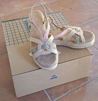 Sandalias plataforma beige-rosa
