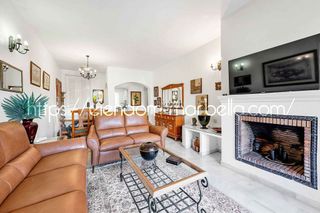 Piso en venta en Calahonda en Mijas