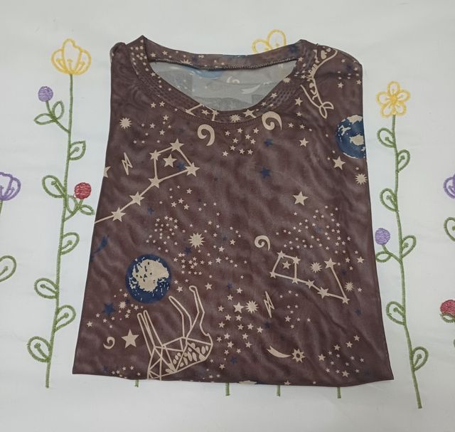 Camiseta marrón transparente 