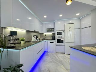 Piso en venta en Centro Internacional en Torrox