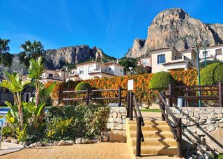 Casa adosada en venta en Polop
