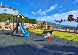 Casa adosada en venta en Polop