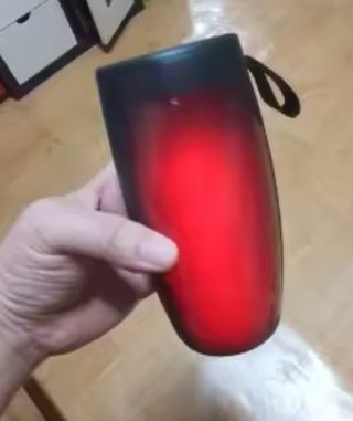 Altavoz Bluetooth con luces LED. SUPER PRECIO!!! 
