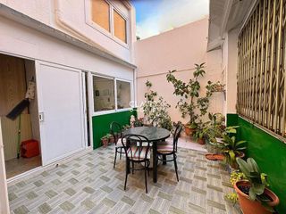 Casa adosada en venta en La Prosperitat en Barcelona