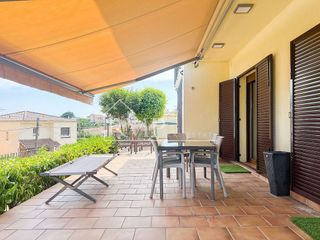 Chalet en venta en Premià de Dalt