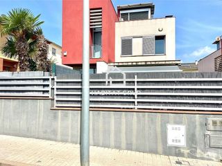 Casa adosada en venta en Banyoles