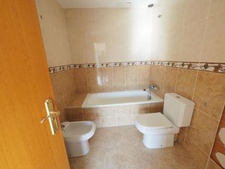 Casa adosada en venta en Centro en Roda de Barà