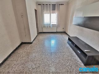 Casa pareada en venta en Centre - Cordelles en Cerdanyola del Vallès