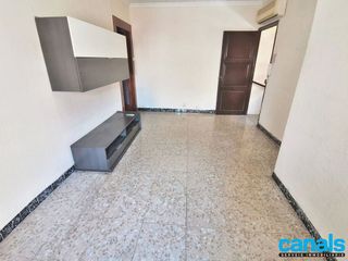 Casa pareada en venta en Centre - Cordelles en Cerdanyola del Vallès