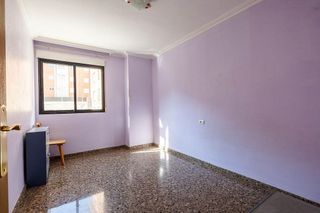 Piso en venta en Piscinas en Villarreal