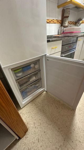 Nevera Midea combi - 2 meses uso vendo * traslado