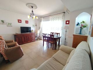 Piso en venta en La Carihuela en Torremolinos