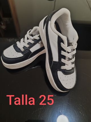 Zapatos niño talla 25-27.