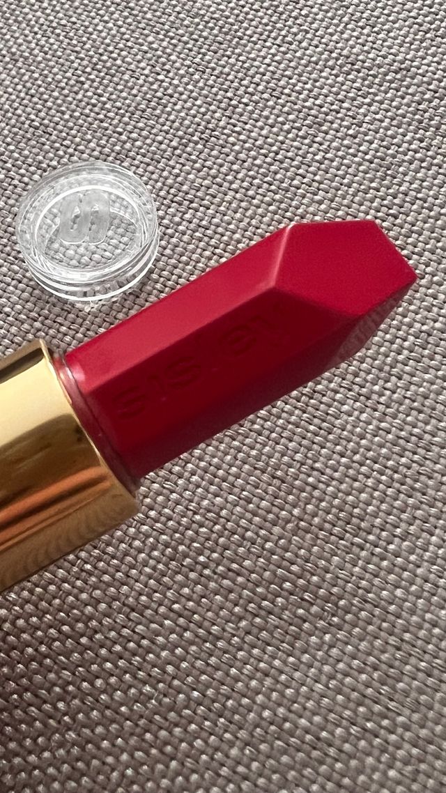 Sisley Barra labios fucsia