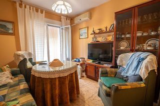 Piso en venta en Linares