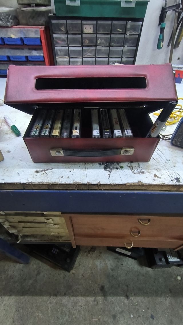 Estuche porta-cintas vintage