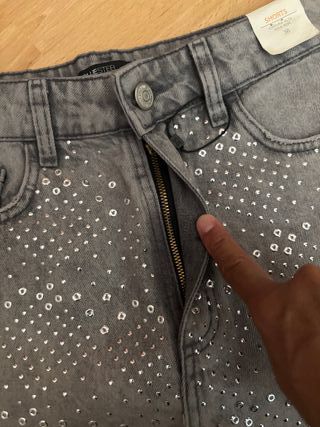 Shorts vaqueros grises con pedrería