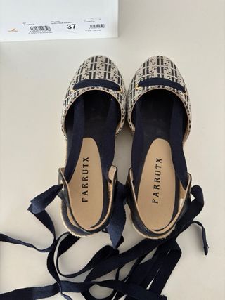 Cuñas Farrutx beige y azul