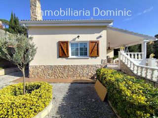 Chalet en venta en Residencial Park en Maçanet de la Selva