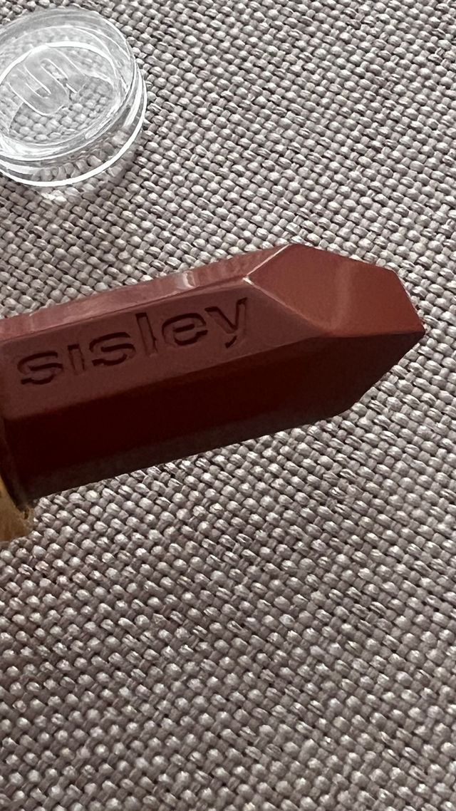 Labial Sisley marrón